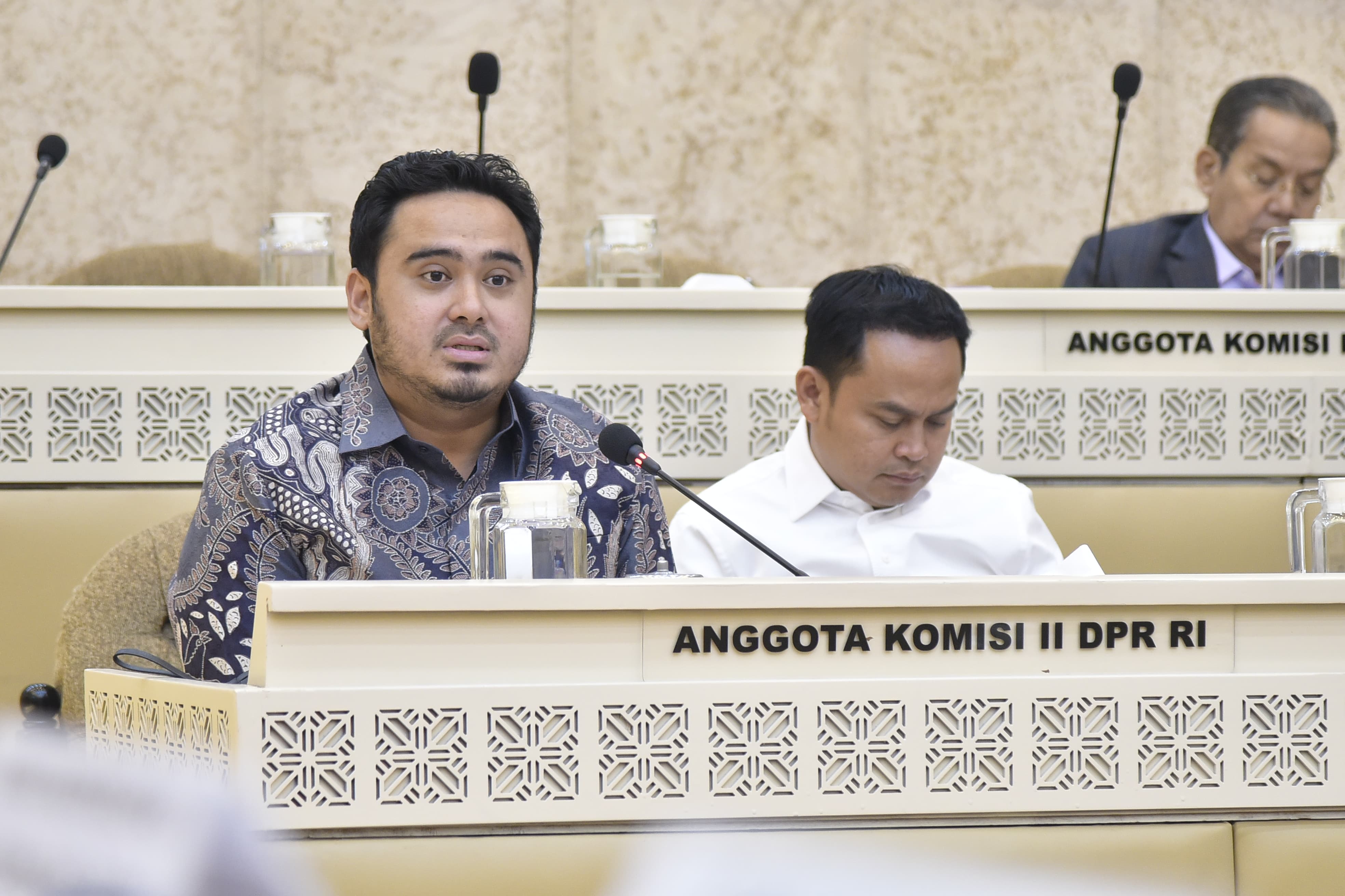 MK Diskualifikasi 2 Calon di Pilkada Barito Utara, DPR: Efek Jera Pelaku Politik Uang